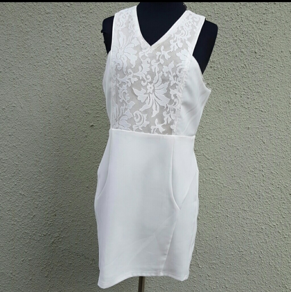 Romeo & Juliette Couture Sleeveless Dress